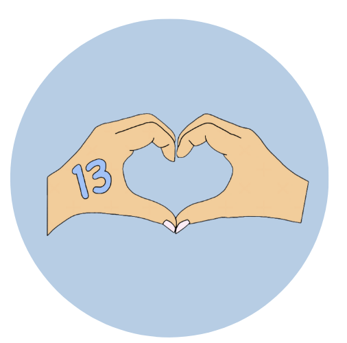 Taylor Swift heart hands